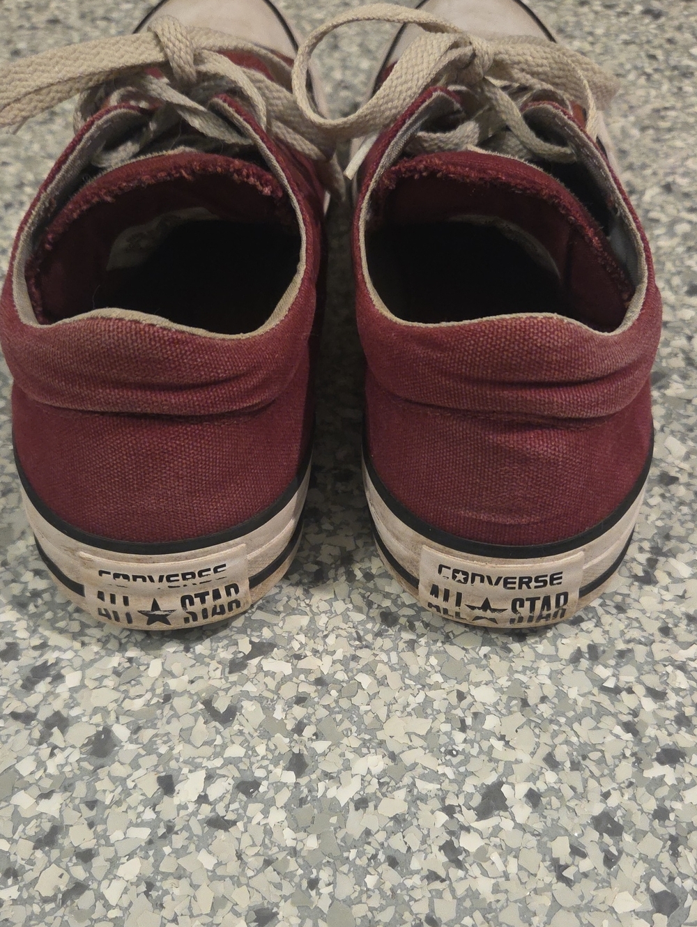 Maroon Converse Shoes Size 9 - Picture 3 of 6